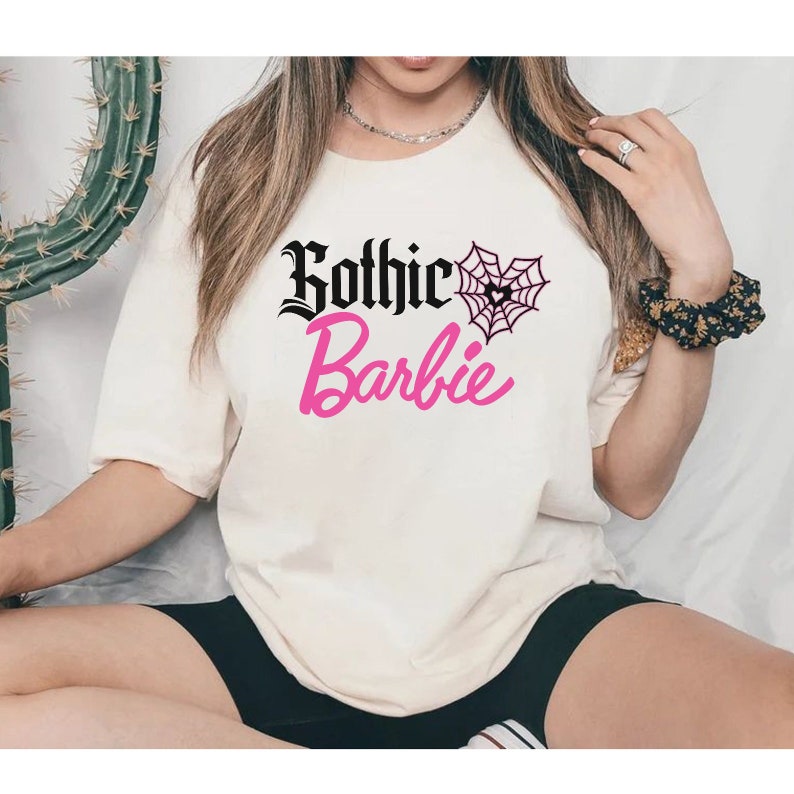 Gothic Barbie Heart Graphic Halloween T-shirt
